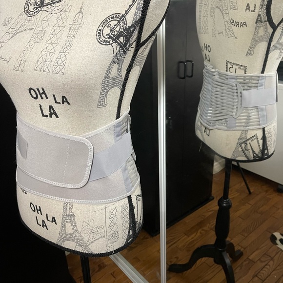 Waist trainer back support band - Picture 2 of 3